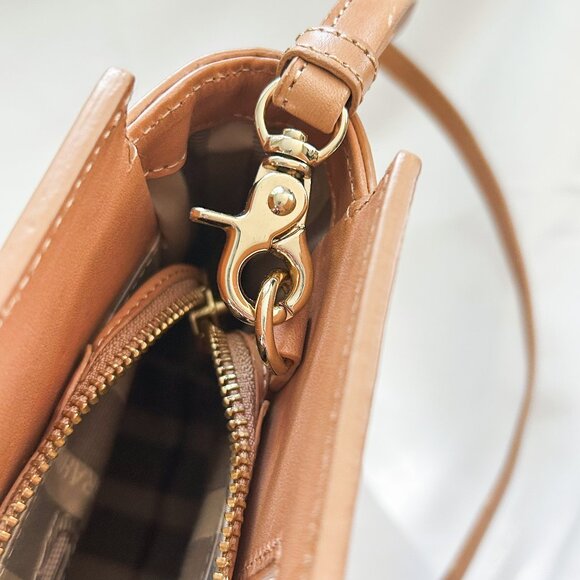 Brahmin Lenox Clutch Natural Nantucket Leather Purse, Originally $298.00 - Picture 12 of 15